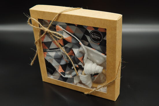 Čaukstošās austiņas un kvadrātiņa komplekts