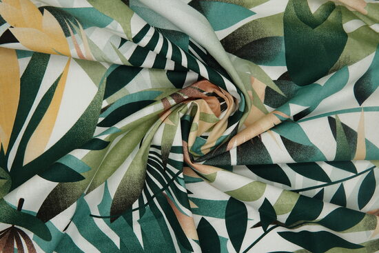 Kokvilna - Palmu lapas (zaļas, aprikožu krāsas) uz balta fona