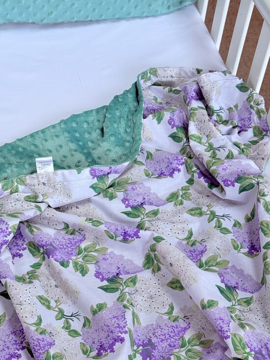 Minky fleece blanket - Lilacs