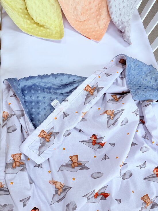 Minky fleece blanket - Paper airplanes