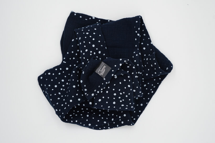 Muslin pad - Navy with white dots