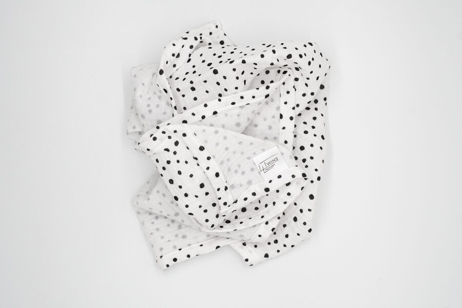 Muslin pad - White with black dots